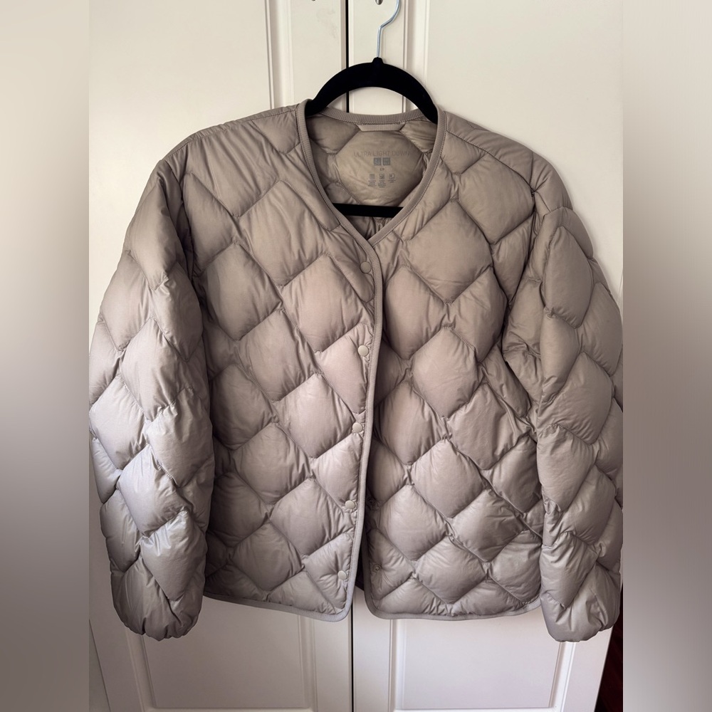 Uniqlo ultra light down padded jacket